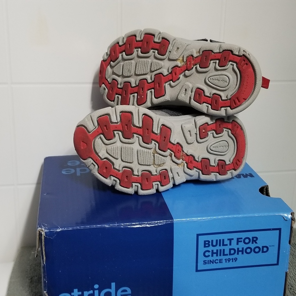 Stride Rite Sneakers - Picture 3 of 3